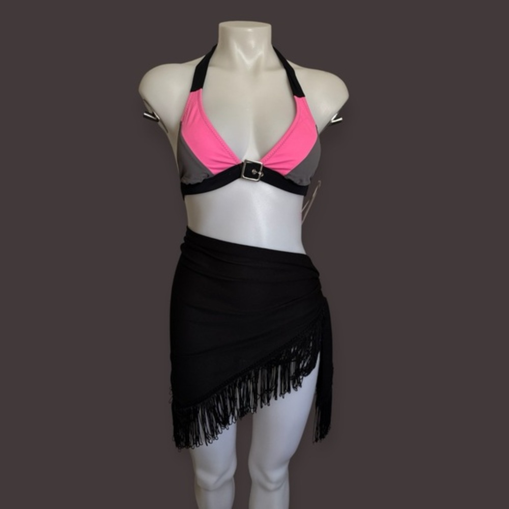 Top de bikini tipo halter.